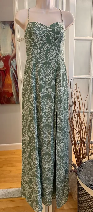 ✨Abercrombie & Fitch Green Maxi Dress XS✨ thumbnail 1