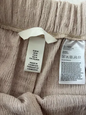 New H&M shorts sz M thumbnail 3