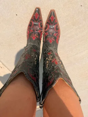 Corral Vintage C2115 Black Red Embroidered Distressed Western Cowboy Boots 8.5 thumbnail 2