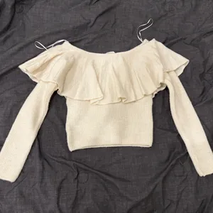 H&M White Off-The-Shoulder Sweater thumbnail 2