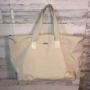 Burberry Frangances Overnight Bag large Burberry bag cream tan color pla…​​ thumbnail 2