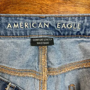 American Eagle Mom Jeans Womens 12 R Distressed‎ Light Blue Denim Casual thumbnail 12