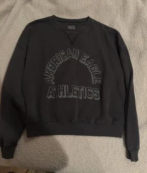 American Eagle Sweatshirt thumbnail 1