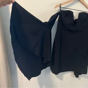 Nasty Gal Black Off The Shoulder Bell Sleeve Mini Fit &‎ Flare Dress Size M thumbnail 2