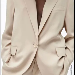 ZARA NEW Women's Size Beige One-Buttoned Long Sleeve Oversized Blazer Jacket Tan thumbnail 10