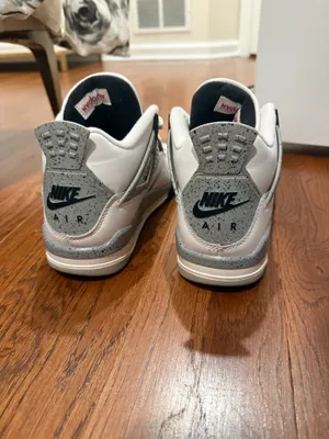 Air Jordan 4 Retro “White Cement” sneakers in Grade School (GS) size 6.5Y thumbnail 3