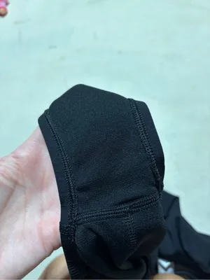 Nike hydrastrong Women’s Black One-Piece Swimsuit 12 thumbnail 3