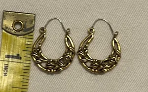 Vintage Pierced Gold Tone U Shape Hanging Earrings with Rose Design thumbnail 4