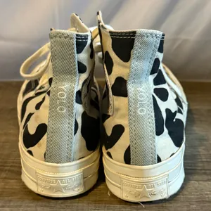 Cow Print Converse High-Top Unisex  thumbnail 6