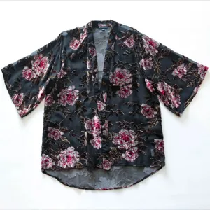 American Eagle Outfitters Size XS 3/4 Sleeve Velour‎ Pink Floral Mesh Open Top thumbnail 1