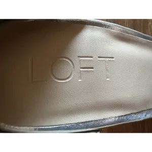 LOFT Silver Metallic Heel Ankle Strap Block Size 7.5M Round Closed Toe NEW thumbnail 8