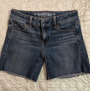 American Eagle Jean Shorts Outfitters thumbnail 1