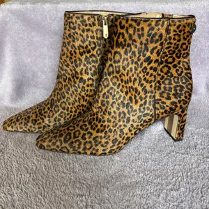 Sam Edelman Saige Leopard Cow Hair Ankle Boots Pointed Toe Block Heel 9.5M thumbnail 6