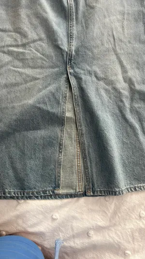 Old Navy Midi Jean skirt thumbnail 2