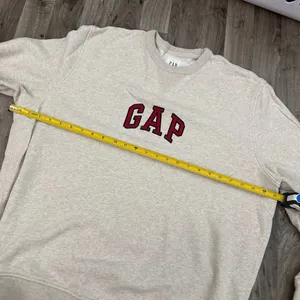 Gap retro y2k embroidered crewneck sweatshirt thumbnail 3