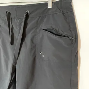 Free‎ Country women's sport gray shorts drawstring waist zipper pockets size L thumbnail 2