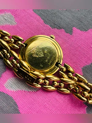 Gucci dressy gold chain Bracelet Watch with Interchangeable Colored Bezels💛💚❤️💙🖤 thumbnail 11