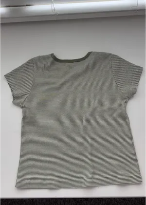 Brandy Melville stripe baby tee thumbnail 2