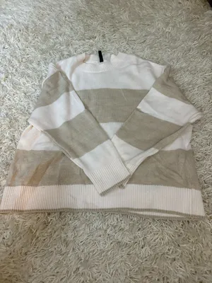 H&M Sweater thumbnail 4