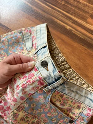Anthropologie Farm Rio Shorts 28 Ultra High Rise Patchwork Denim Floral Boho thumbnail 6