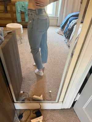 Abercrombie & Fitch The Mom High Rise Jeans 28 thumbnail 2