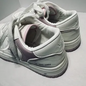 VINTAGE HAVANA Women’s Fashion Sneakers Leather white & Pink Star 7.5 thumbnail 5