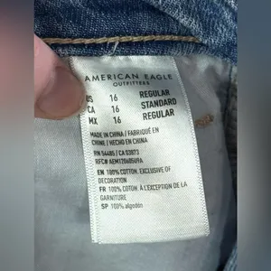 American Eagle Patchwork Mom Straight Jeans thumbnail 7
