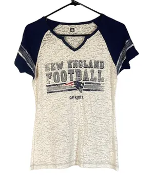 NFL New England Patriots Lightweight Short Sleeve T-Shirt Women’s Small thumbnail 1