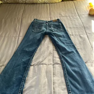 Buckle Jeans thumbnail 1