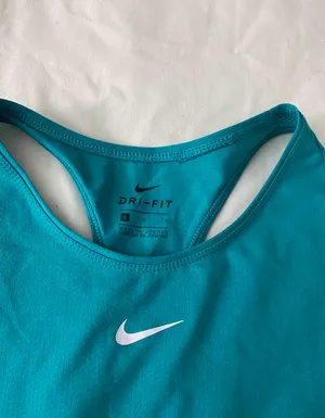 Nike Dri-Fit Tank Top thumbnail 3