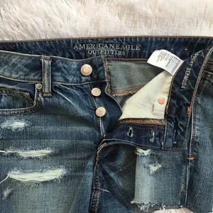 American Eagle 🦅 High waist button up cut shorts‎ thumbnail 2