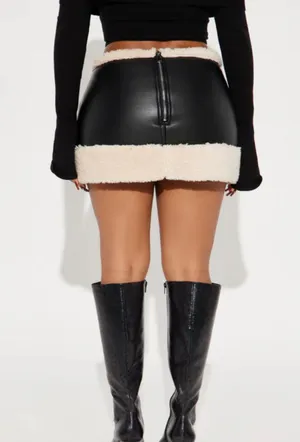 FashioNova Faux leather micro mini skirt thumbnail 2