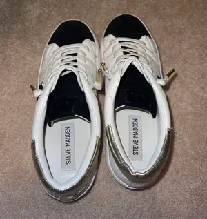 Steve Madden Sneakers thumbnail 4