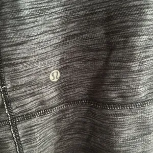 Lululemon Daily Yoga Jacket EUC thumbnail 3