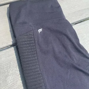 Fabletics Black Leggings thumbnail 4
