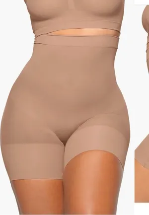 Skims Everyday Sculpt Short Sienna Size L NWT‎ thumbnail 1