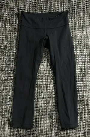 Lululemon Wunder Under Crop Compressive Leggings size 4 thumbnail 1