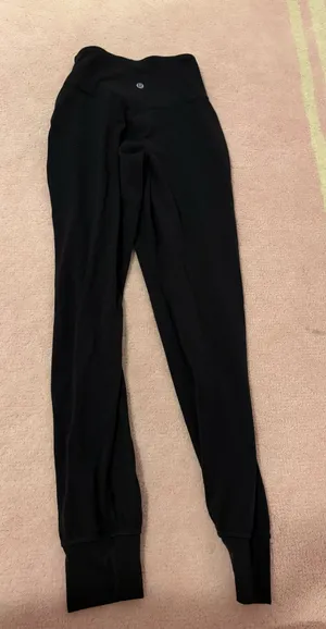 Lululemon Align Joggers  thumbnail 1