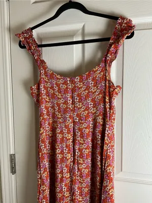 LUSH Floral midi Dress Size Large Ruffle Strap Smocked thumbnail 8