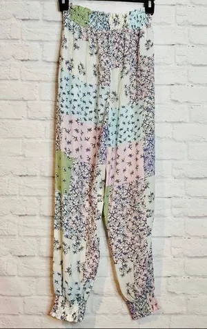 Boutique NEW Floral Patch Pants thumbnail 8