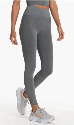 Vuori Washed Studio Legging Gray Washed in Charcoal M thumbnail 1