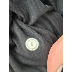 Lululemon Dance Studio Mid-Rise Crop 25" Women's size 8 thumbnail 7