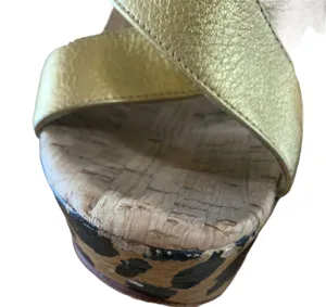 Beverly Feldman Sandals Gold Wedges Platform Size 6 thumbnail 5