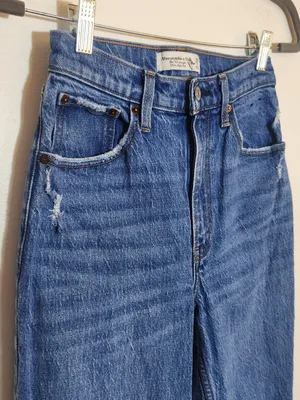 Abercrombie & Fitch Medium Wash 90s Straight Ultra High Rise Jeans Size 26/2 thumbnail 4