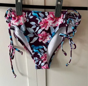 Cupshe‎ Purple Floral Women’s Bikini Bottom With Ties On Side Size Medium thumbnail 1