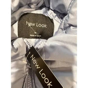 NWT New Look Puffer Crop Vest Light Blue pockets Size Medium thumbnail 5