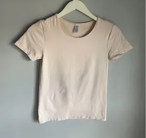 Gap Body Womens Pale Pink Tactel Lycra Scoop Neck Short Sleeve Tee Size M thumbnail 1