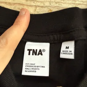 Aritzia TNA tshirt size m thumbnail 2