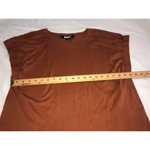 DKNY Knit Top Size L Rust Short Sleeve Drop Shoulder Elevated Tee Relaxed Fit thumbnail 6