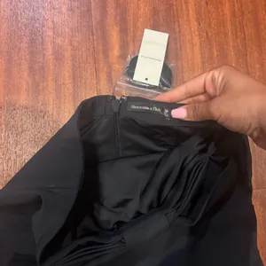 Abercrombie & Fitch Column Bow-Front Maxi Dress thumbnail 6